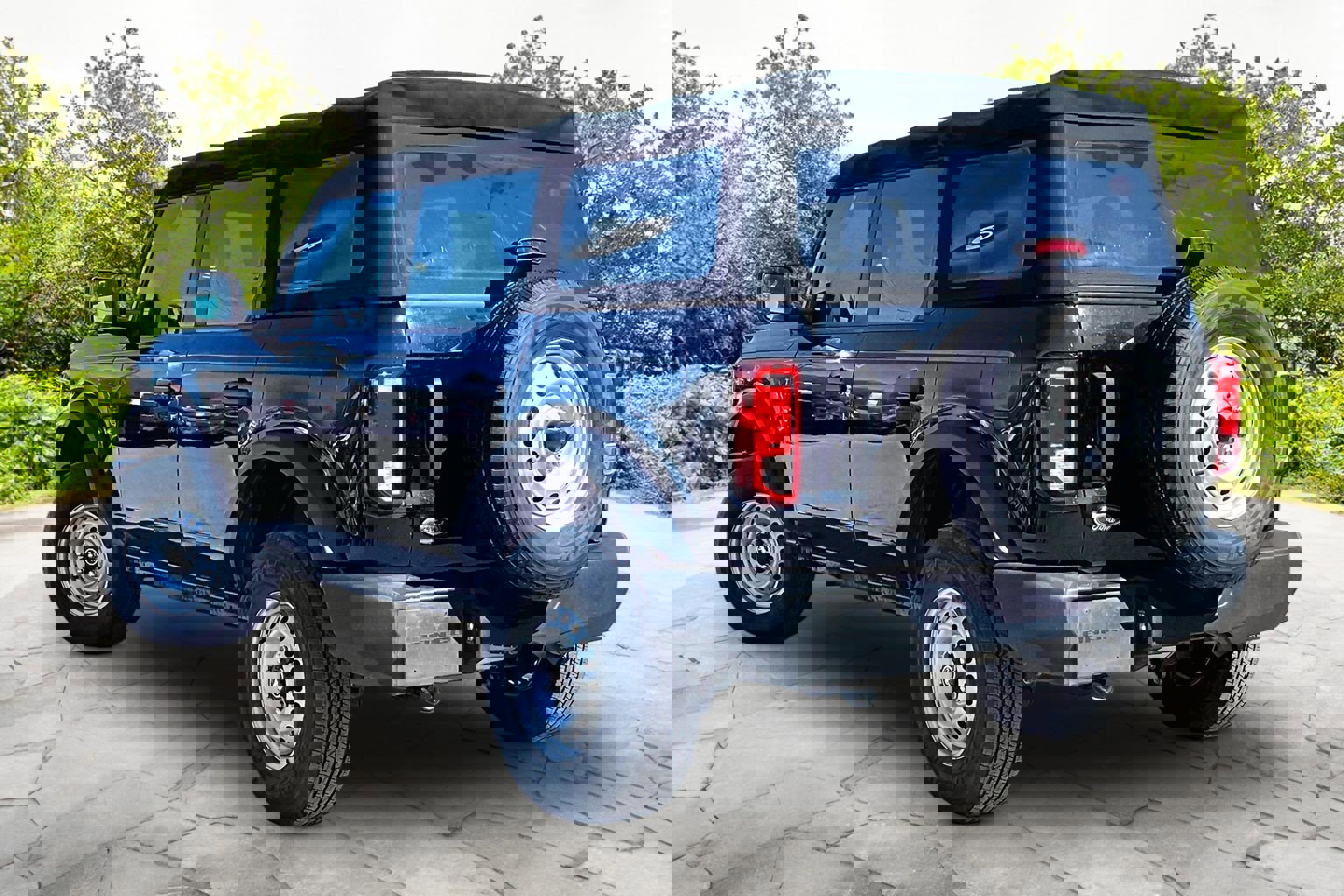 Certified 2022 Ford Bronco 4-Door image 2