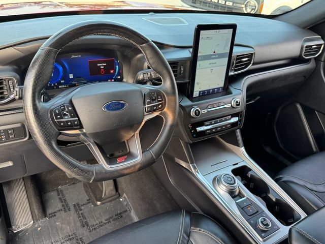 Certified 2020 Ford Explorer ST w/ ST Street Pack AWD/4WD image 3