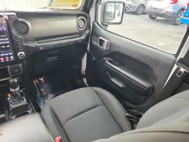Used 2018 Jeep Wrangler Unlimited Sport AWD/4WD image 13