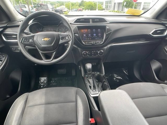 Used 2023 Chevrolet TrailBlazer LT w/ Convenience Package AWD/4WD image 15