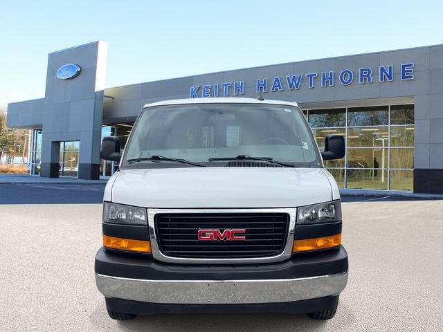 Used 2025 GMC Savana 2500 w/ Driver Convenience Package RWD image 2