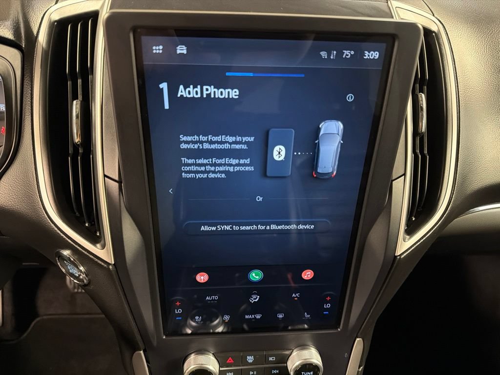 Certified 2022 Ford Edge SEL w/ Convenience Package AWD/4WD image 11