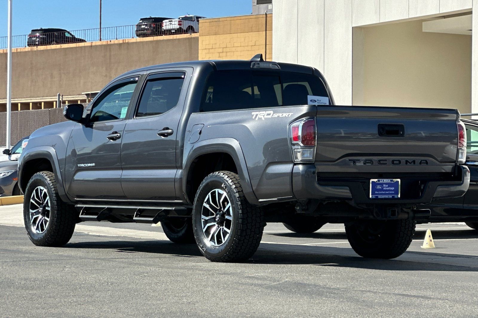 Used 2021 Toyota Tacoma TRD Sport w/ Technology Package RWD image 5