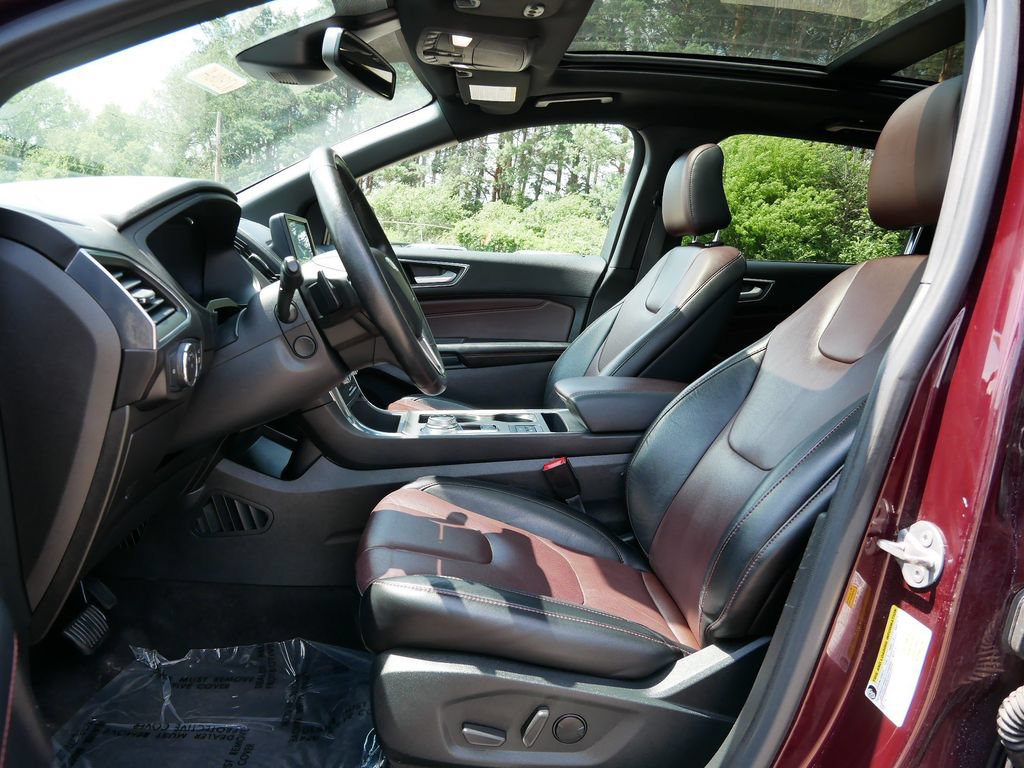 Certified 2022 Ford Edge Titanium w/ Equipment Group 301A AWD/4WD image 14