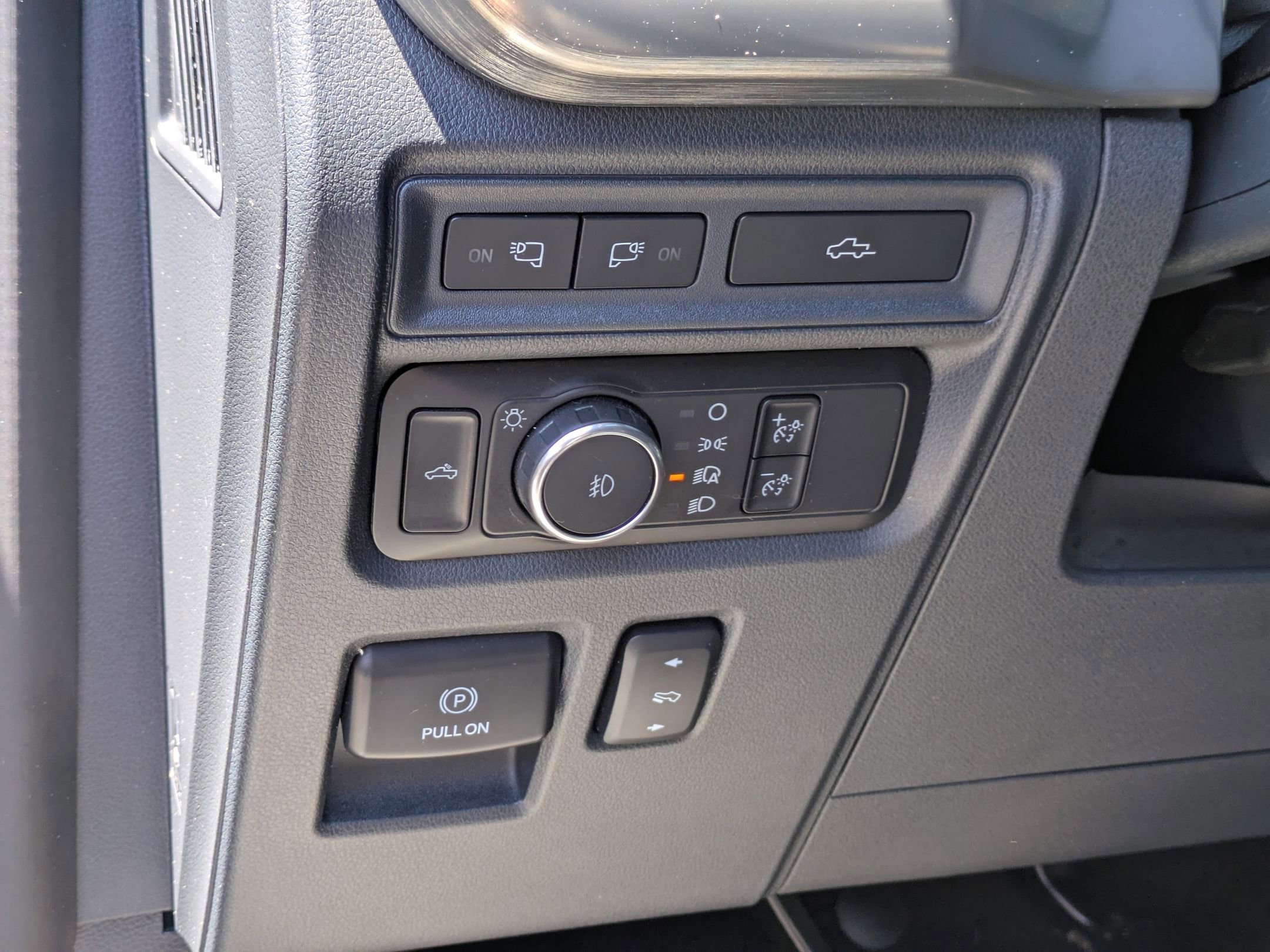 Certified 2022 Ford F150 Lariat w/ Max Trailer Tow Package AWD/4WD image 16