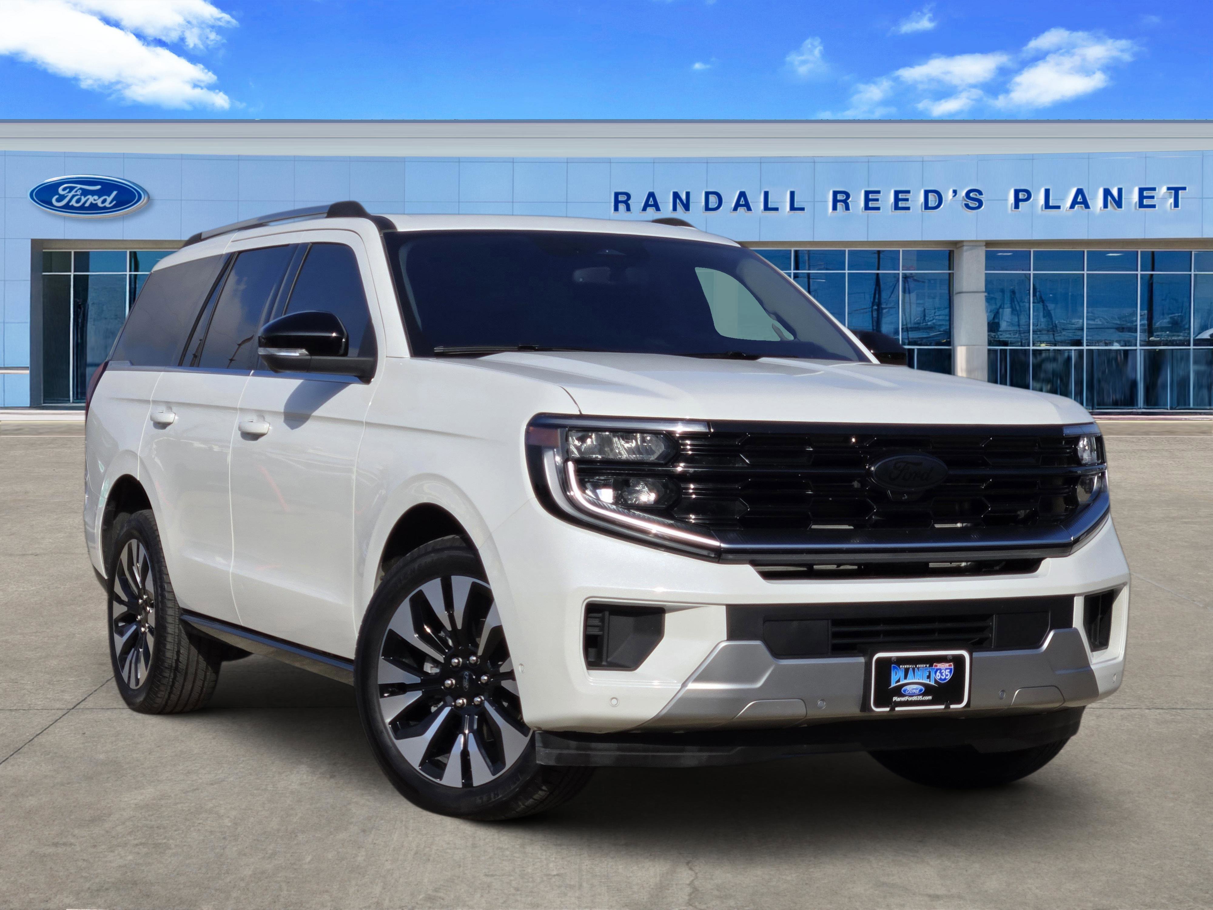 Certified 2025 Ford Expedition Platinum w/ Driver's Package AWD/4WD image 5