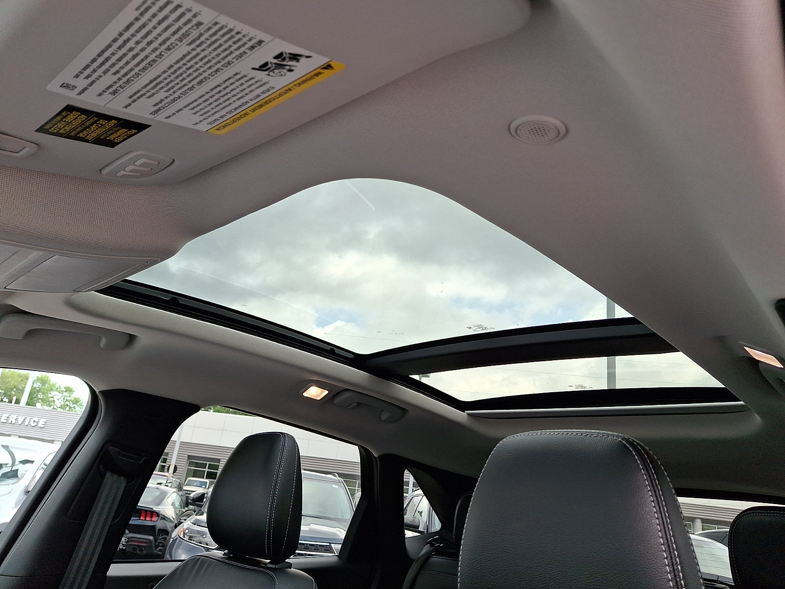 Certified 2023 Ford Escape SE w/ PHEV Premium Package FWD image 21