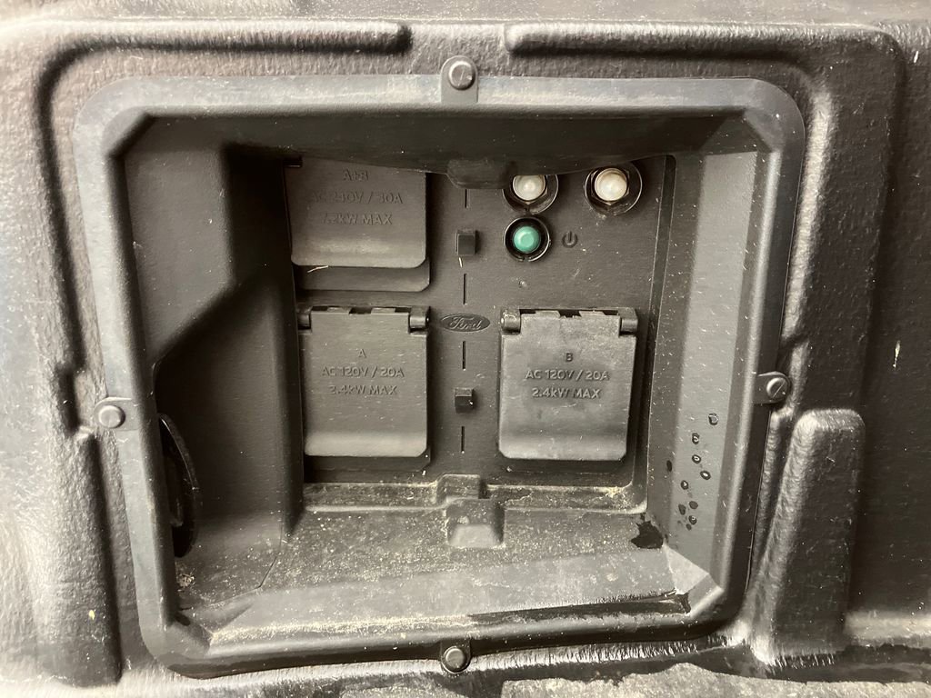 Certified 2023 Ford F150 Lariat w/ Equipment Group 502A High image 30