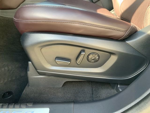 Certified 2025 Ford Explorer Platinum image 32