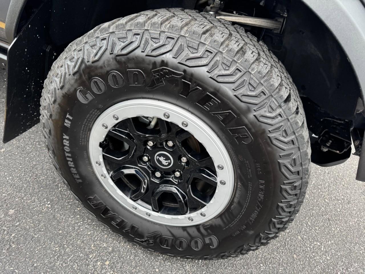 Certified 2023 Ford Bronco Big Bend w/ Sasquatch Package image 10