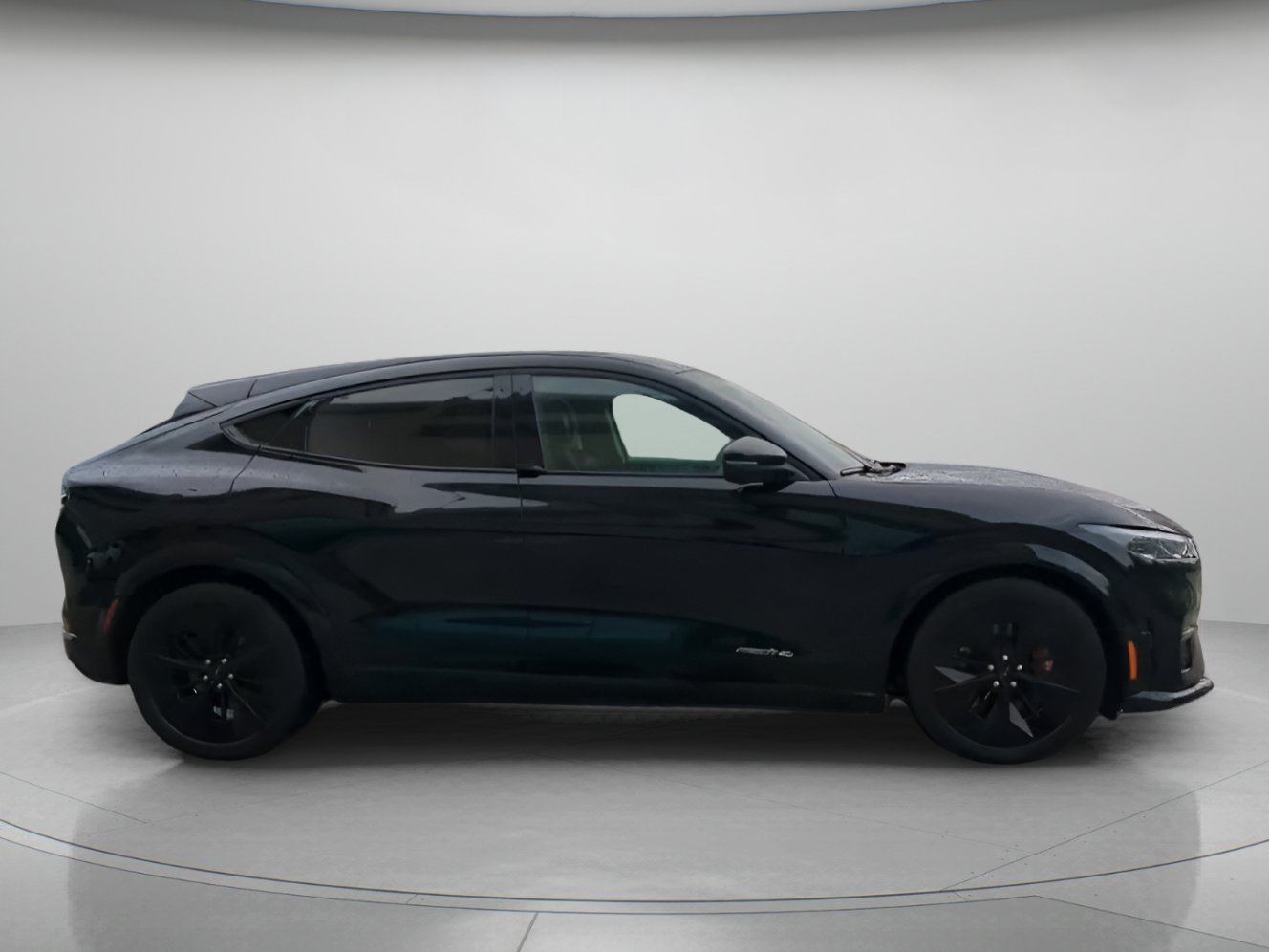 Certified 2025 Ford Mustang Mach-E GT AWD/4WD image 32
