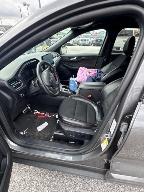 Certified 2024 Ford Escape ST-Line w/ Tech Pack #1 AWD/4WD image 18