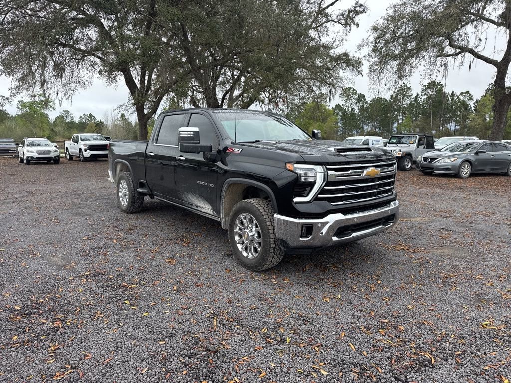 Used 2024 Chevrolet Silverado 2500 LTZ w/ LTZ Plus Package image 7