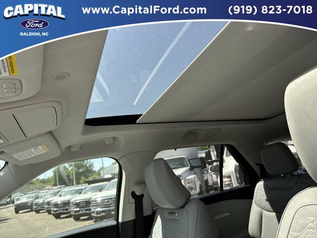 Certified 2025 Ford Explorer Platinum w/ LUX Leather Package AWD/4WD image 22