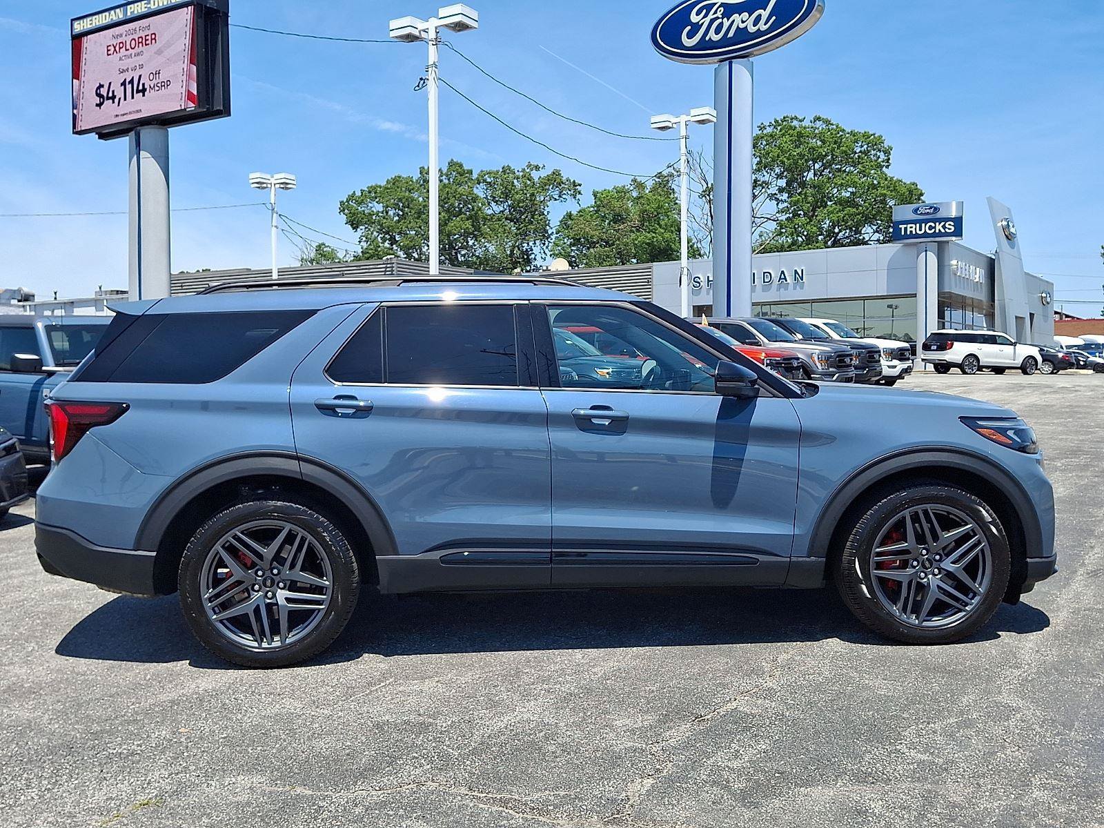 Certified 2025 Ford Explorer ST w/ Sun And Sound Package AWD/4WD image 7