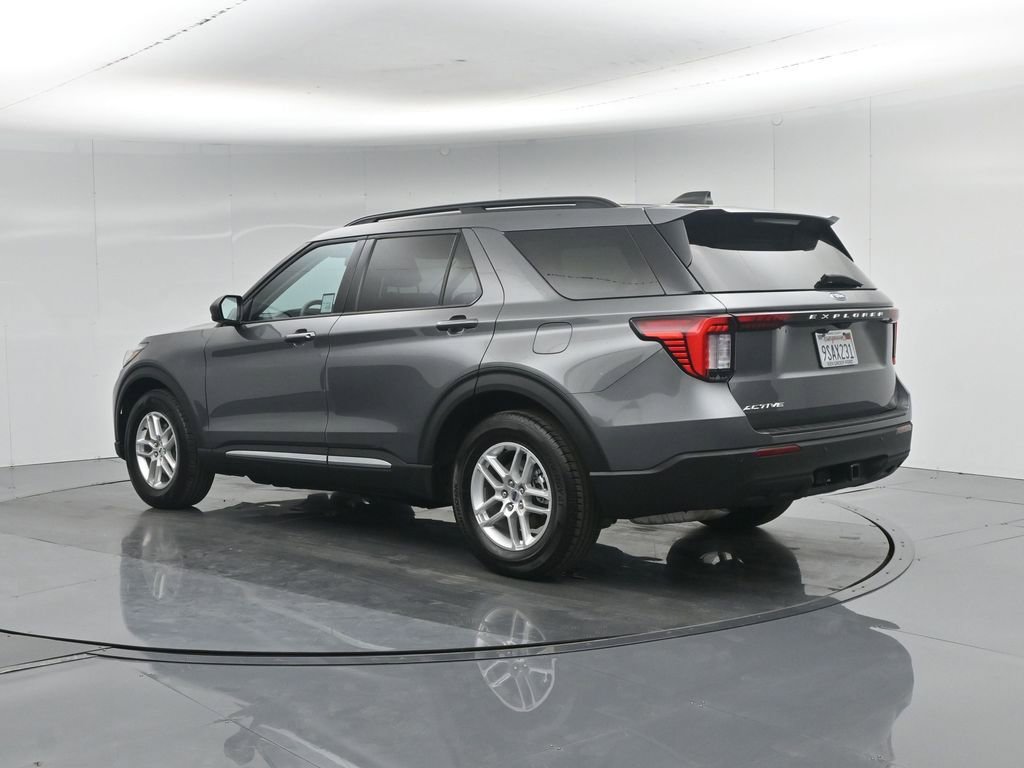 Certified 2025 Ford Explorer Active RWD image 7