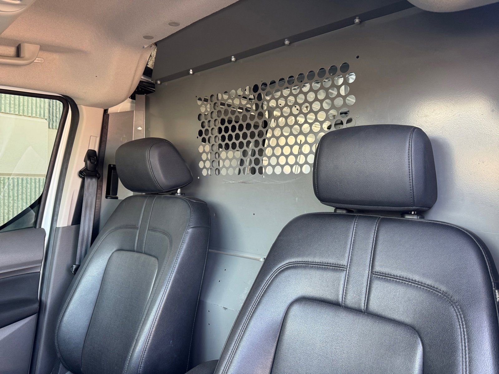 Certified 2021 Ford Transit Connect XL FWD image 28