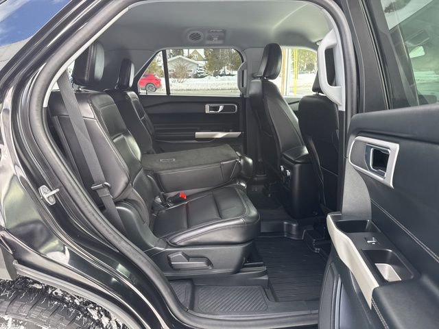 Certified 2021 Ford Explorer XLT w/ Equipment Group 202A image 19