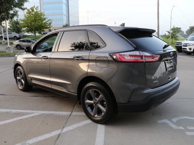 Certified 2024 Ford Edge SEL w/ Sport Appearance Package AWD/4WD image 5