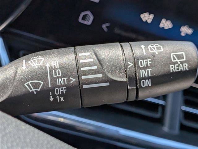 Used 2025 Chevrolet Trax RS w/ Driver Confidence Package FWD image 16