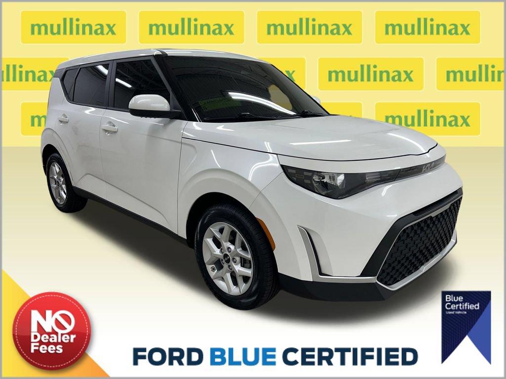 Used 2025 Kia Soul LX w/ LX Technology Package