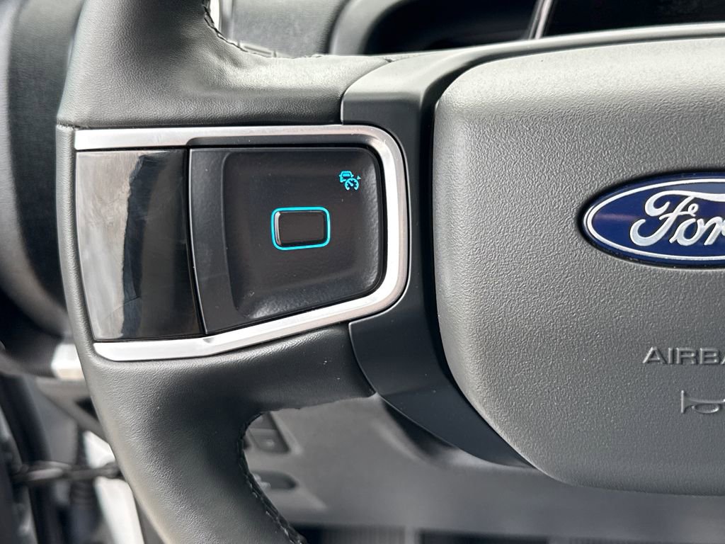 Certified 2025 Ford Expedition Active RWD image 16