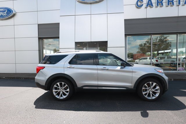 Certified 2021 Ford Explorer Platinum w/ Equipment Group 601A AWD/4WD image 2