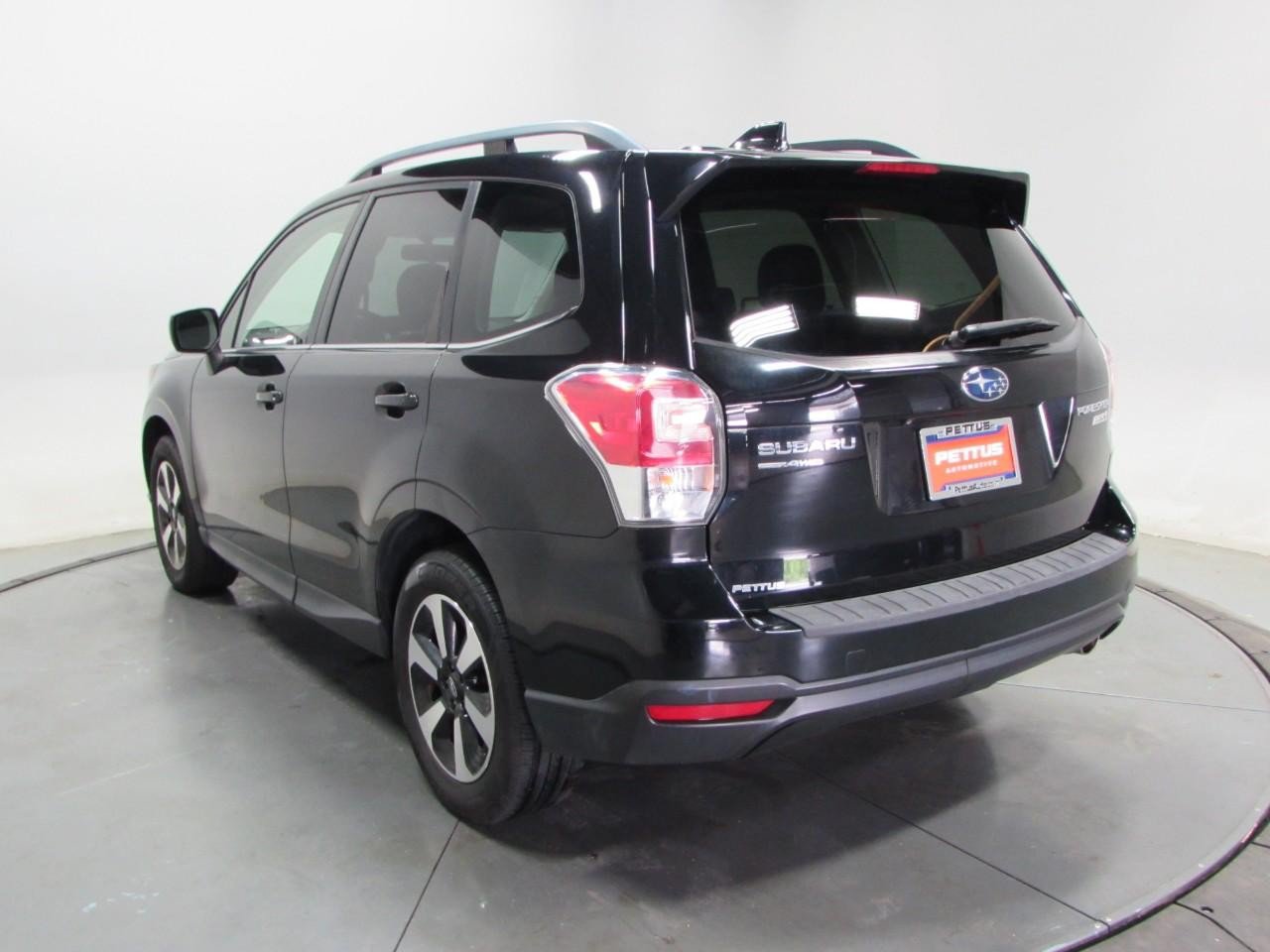 Used 2017 Subaru Forester 2.5i Limited AWD/4WD image 5