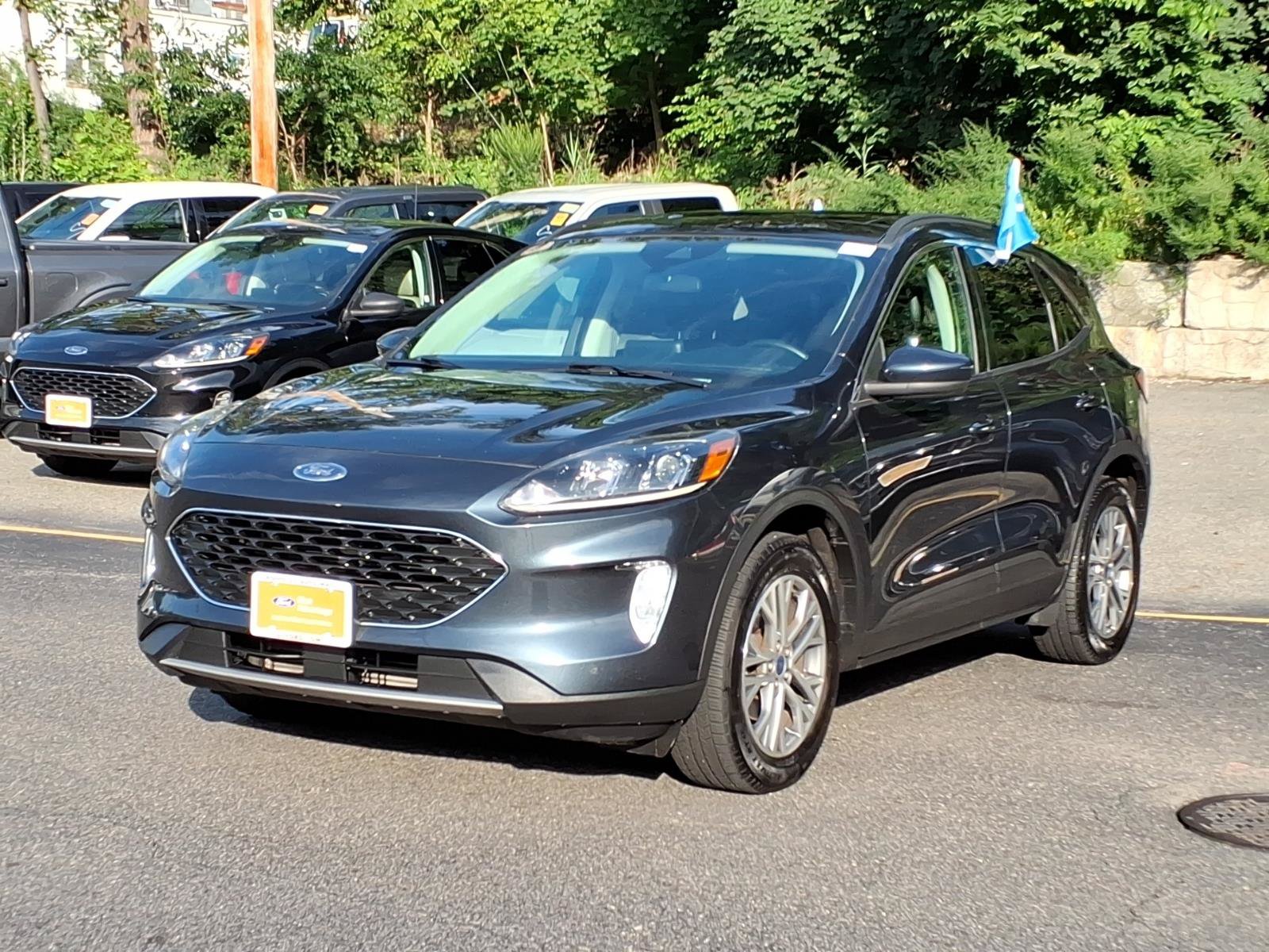 Certified 2022 Ford Escape SEL AWD/4WD image 4