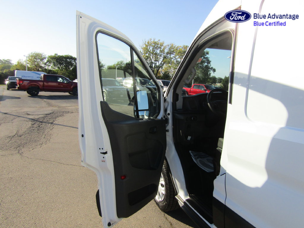 Certified 2026 Ford Transit 250 148 Medium Roof w/ Load Area Protection Package RWD image 26
