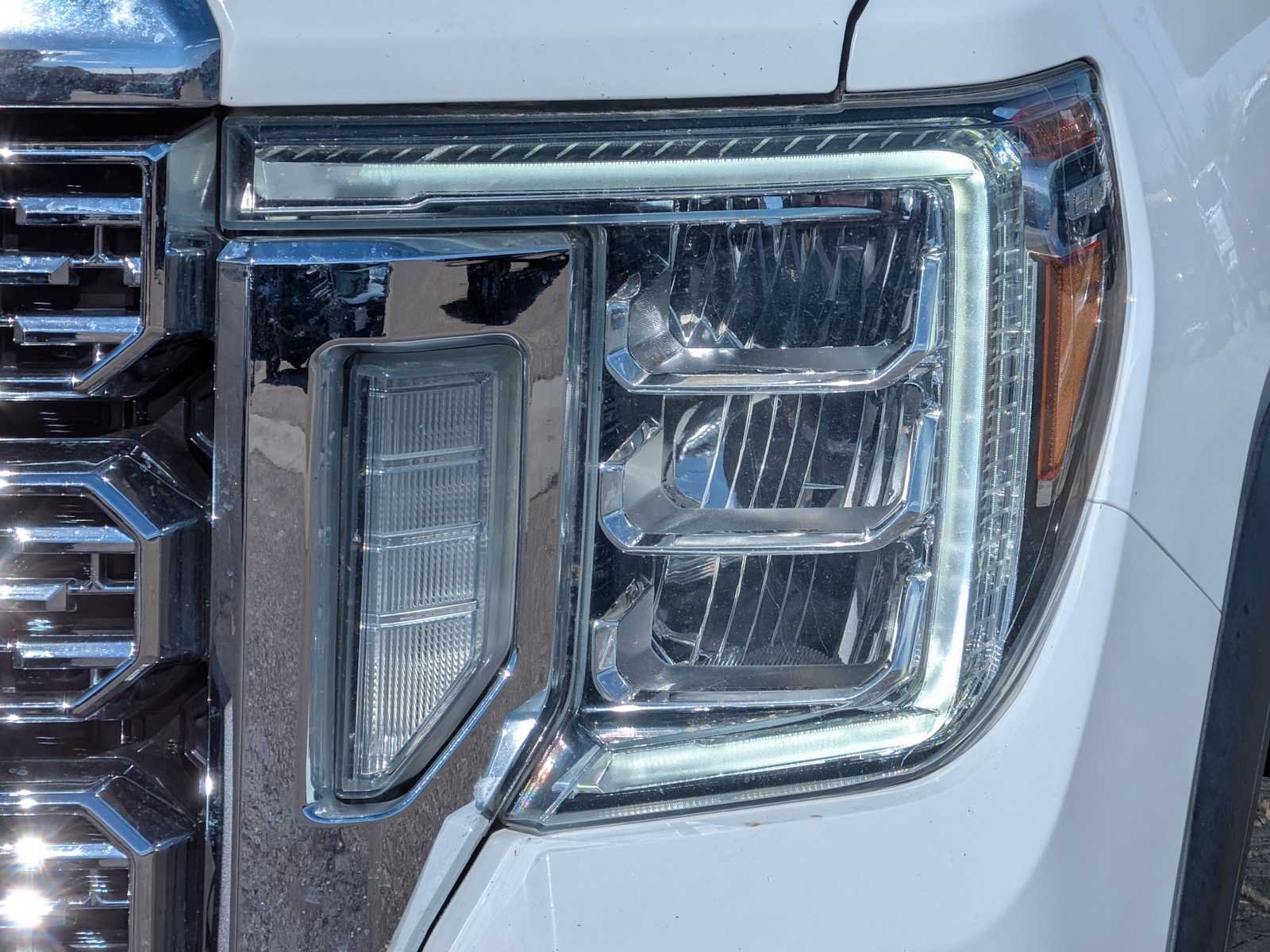 Used 2021 GMC Sierra 3500 Denali w/ Technology Package AWD/4WD image 10
