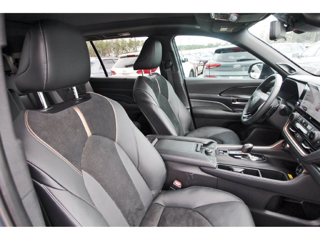 Used 2026 Toyota Grand Highlander AWD Hybrid image 30