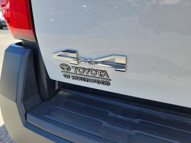 Used 2024 Toyota Tacoma SR AWD/4WD image 5