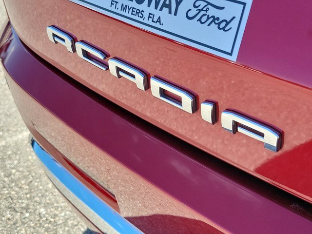 Used 2023 GMC Acadia Denali w/ Denali Ultimate Package image 11