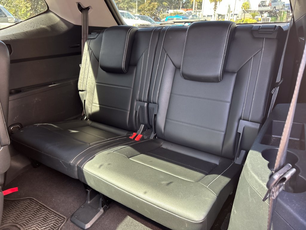 Used 2021 Volkswagen Atlas SE w/ Panoramic Sunroof Package FWD image 14
