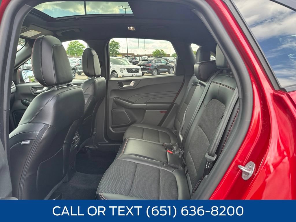 Certified 2023 Ford Escape ST-Line Elite AWD/4WD image 30