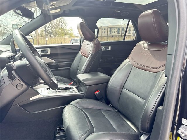 Certified 2023 Ford Explorer Platinum w/ Technology Package image 18