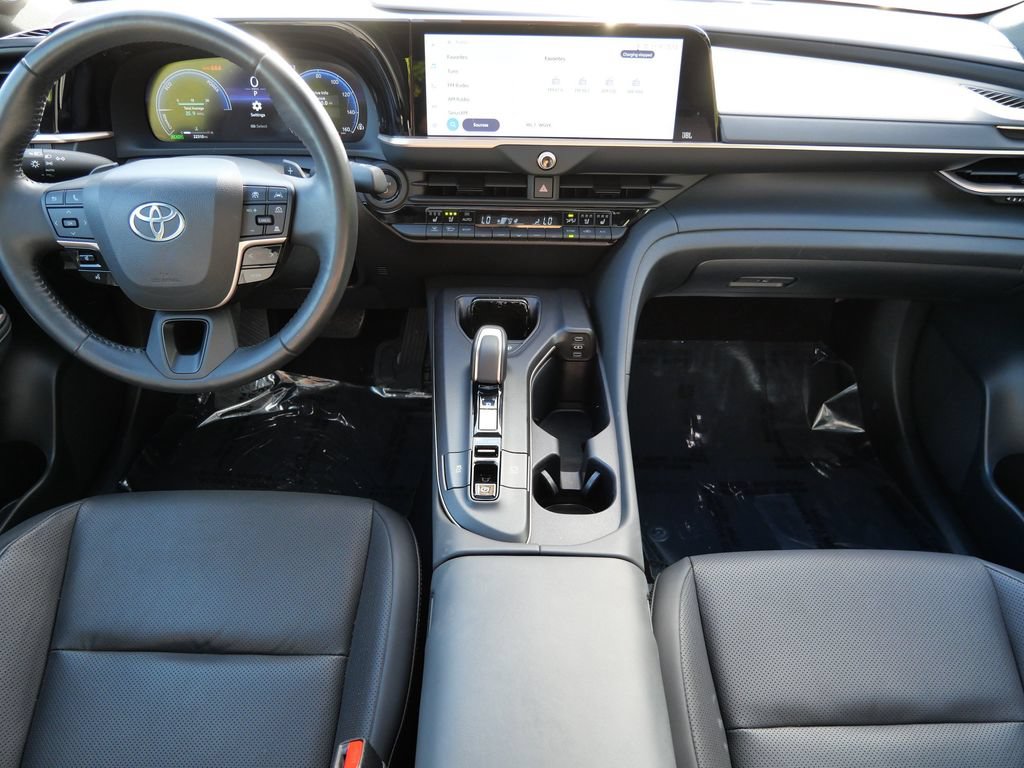 Used 2023 Toyota Crown Platinum AWD/4WD image 15