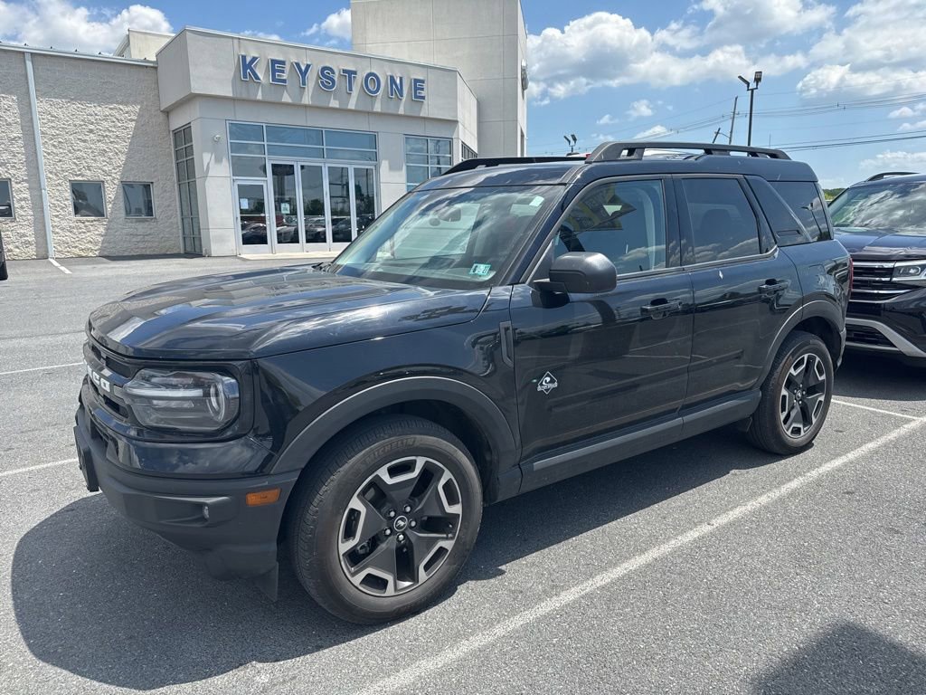 Certified 2024 Ford Bronco Sport Outer Banks w/ Tech Package AWD/4WD image 2