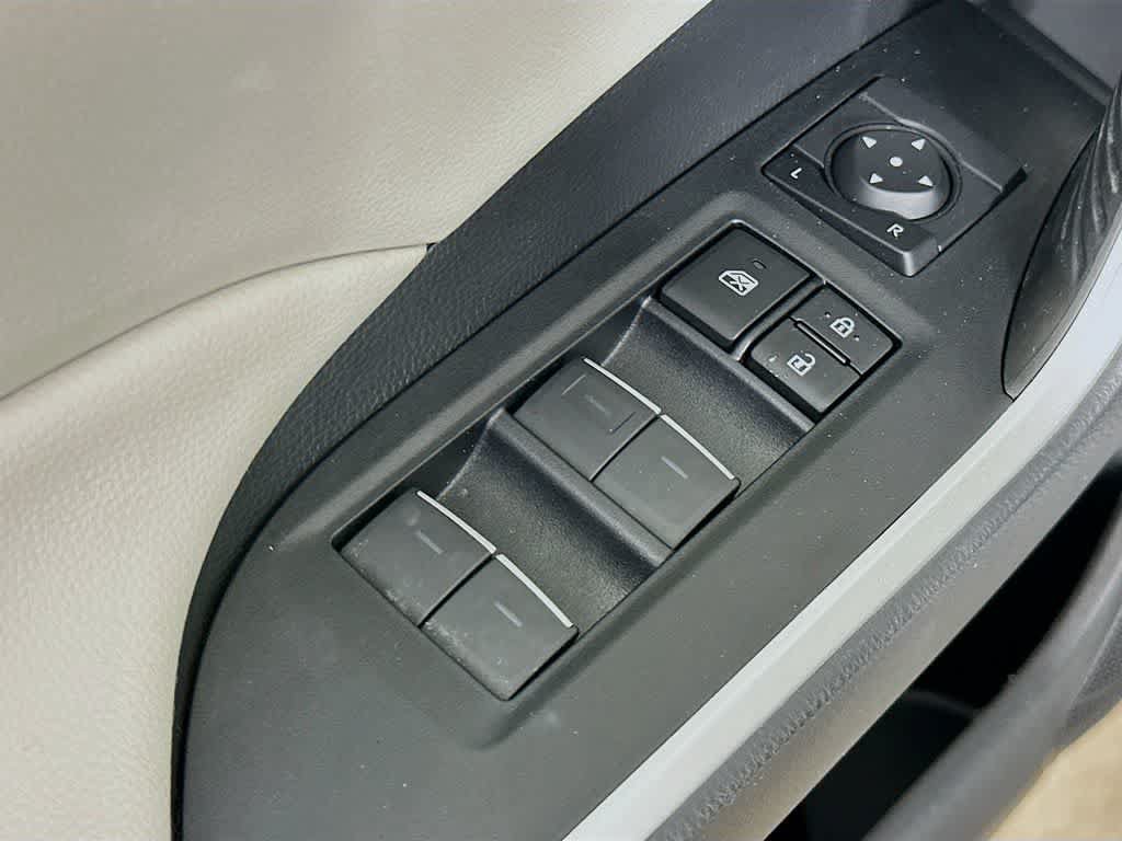 Used 2023 Toyota RAV4 XLE Premium AWD/4WD image 29