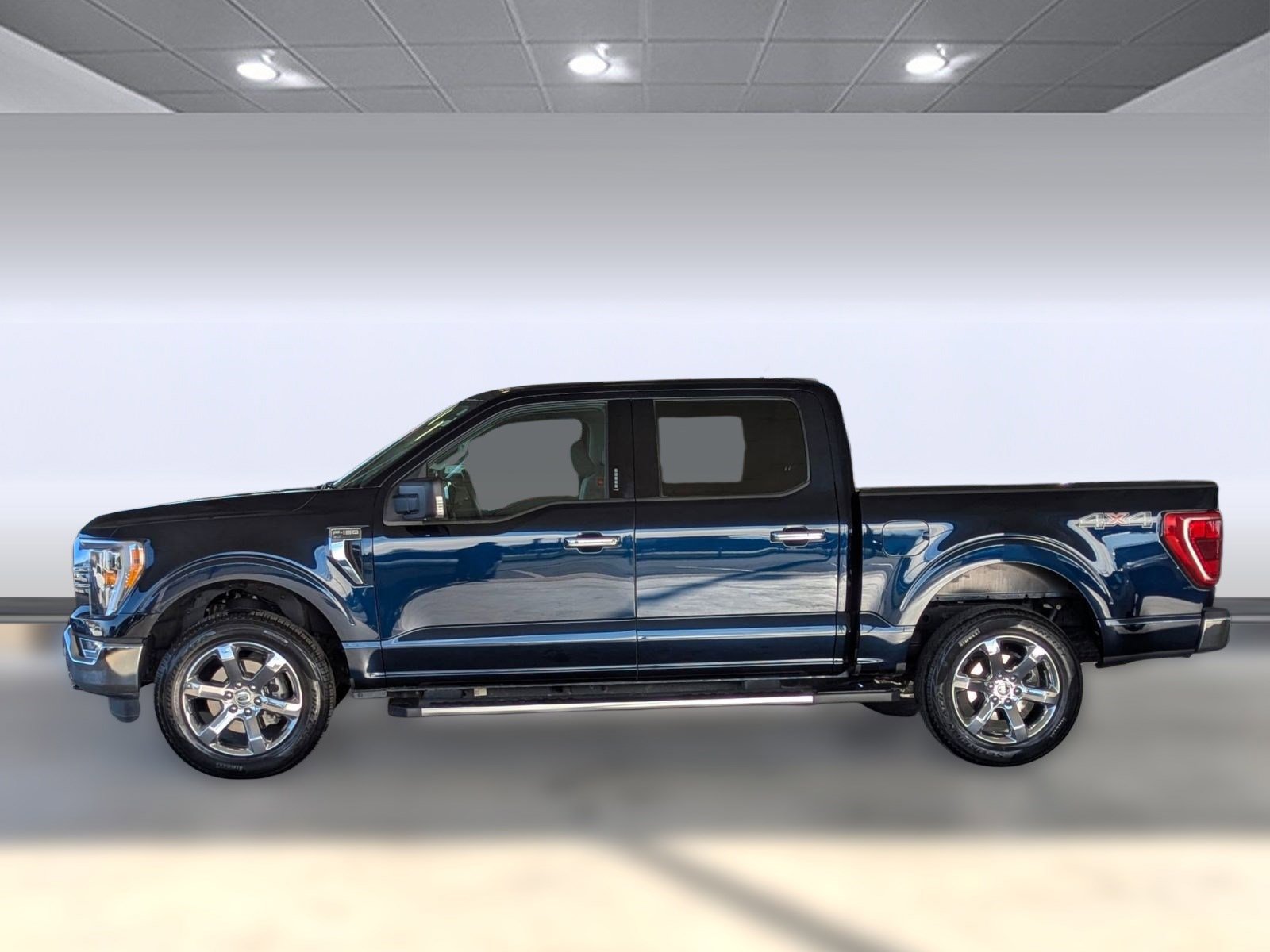 Certified 2022 Ford F150 XLT w/ Equipment Group 302A High image 2