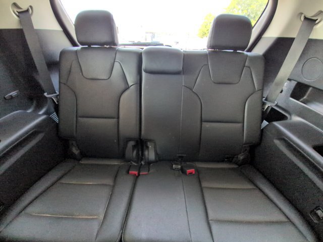 Used 2024 Kia Telluride EX w/ EX Captain's Chair Package FWD image 33