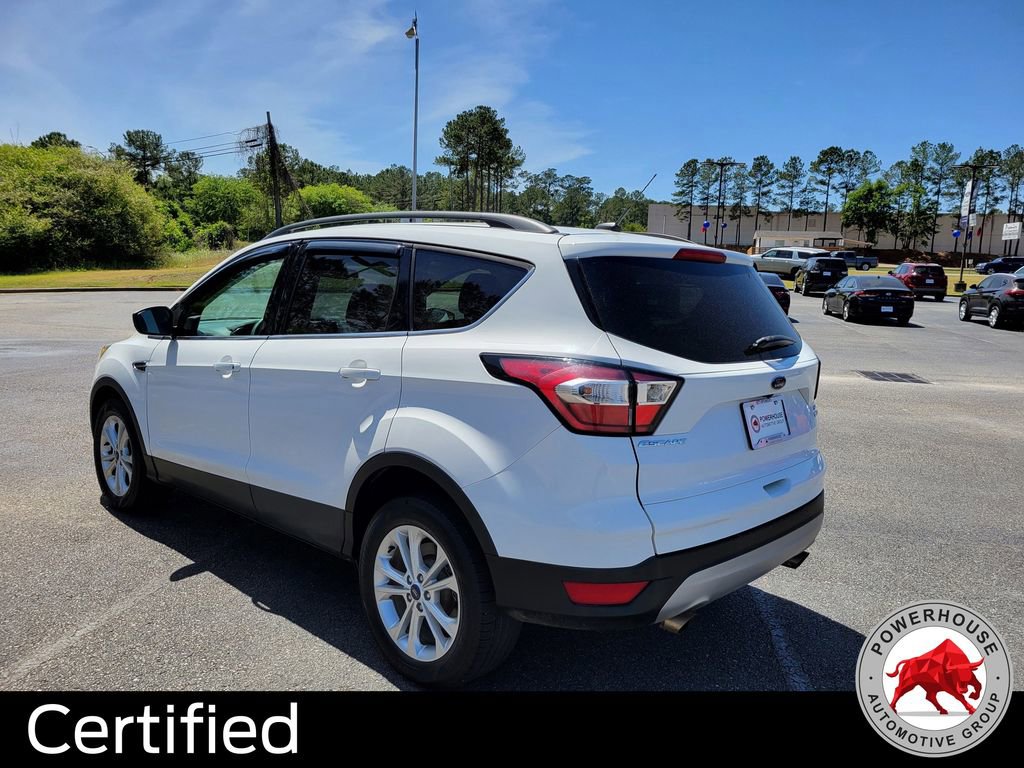 Certified 2017 Ford Escape SE w/ Equipment Group 201A image 4