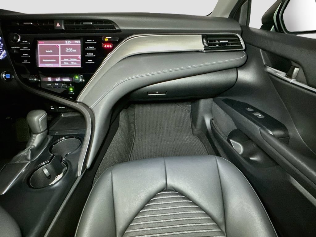Used 2019 Toyota Camry SE w/ Convenience Package FWD image 34