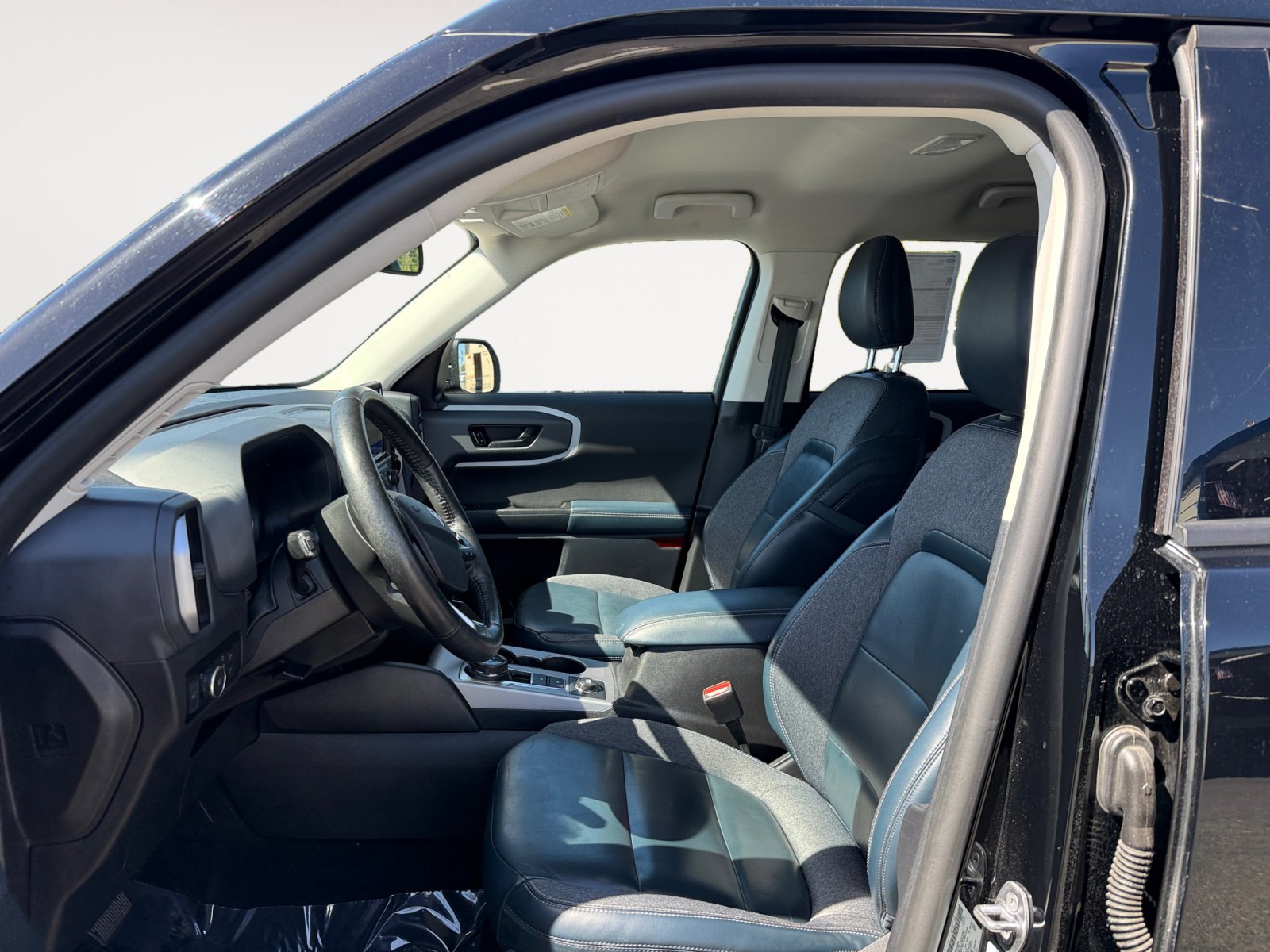 Certified 2022 Ford Bronco Sport Outer Banks w/ Tech Package AWD/4WD image 10