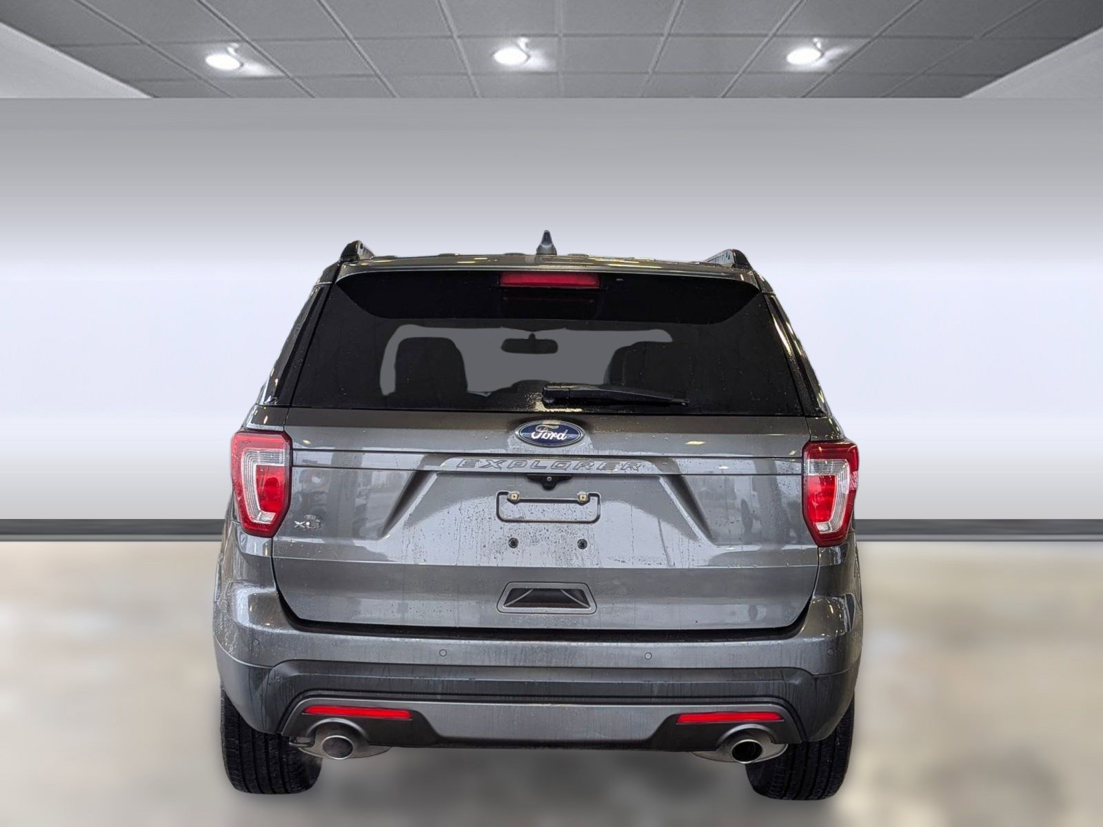 Certified 2017 Ford Explorer XLT w/ Equipment Group 202A image 10