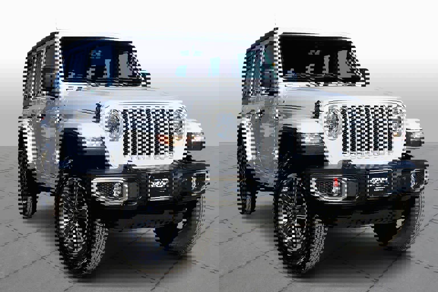 Used 2023 Jeep Wrangler Sahara image 2