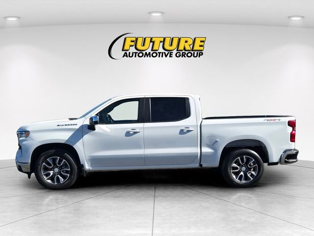 Used 2022 Chevrolet Silverado 1500 LT AWD/4WD image 7