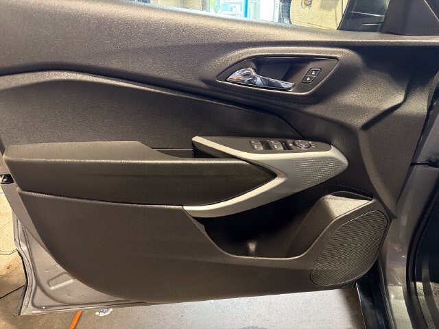 Used 2026 Chevrolet Trax LS FWD image 13