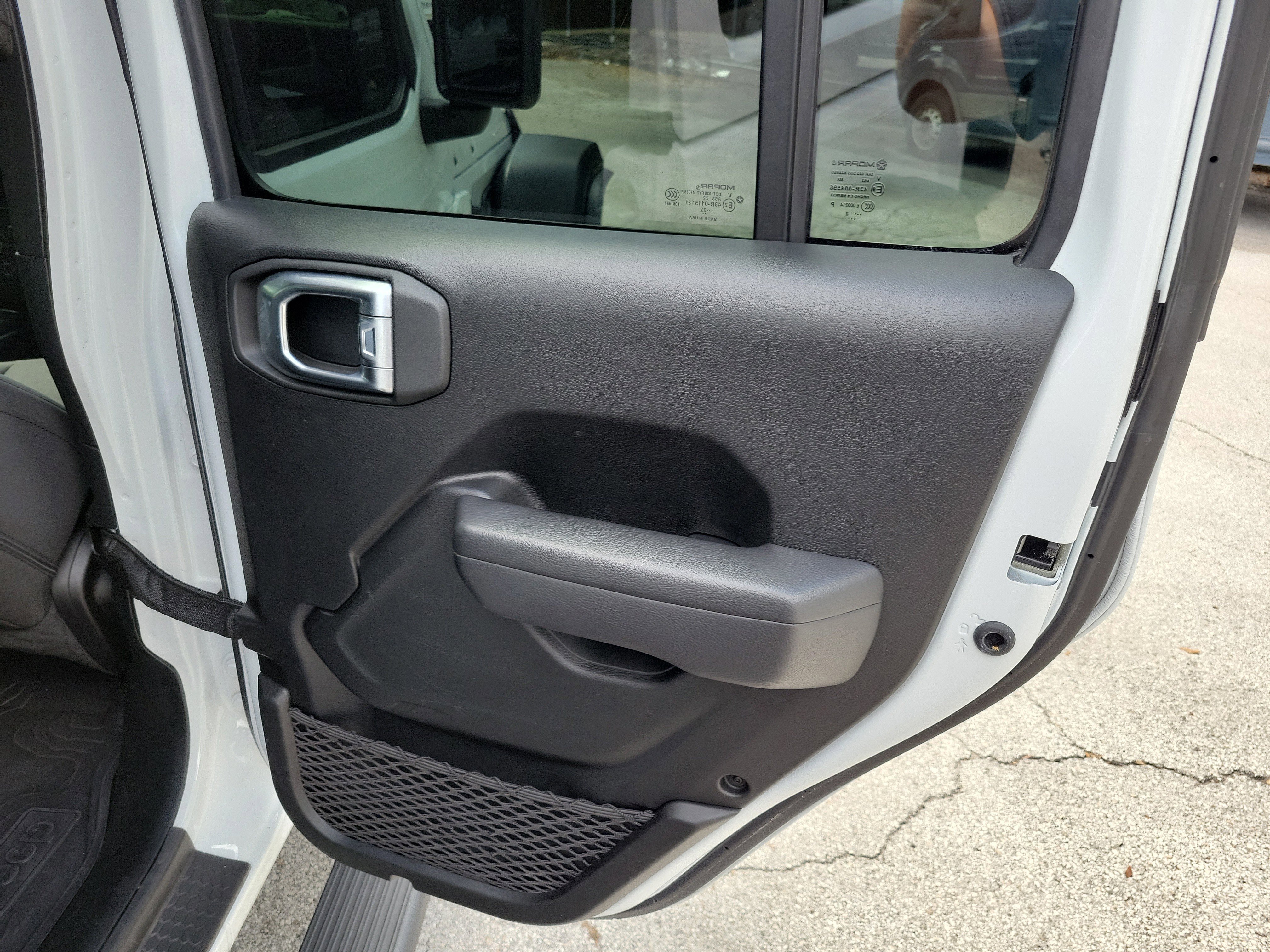 Used 2022 Jeep Wrangler Unlimited Sport image 27